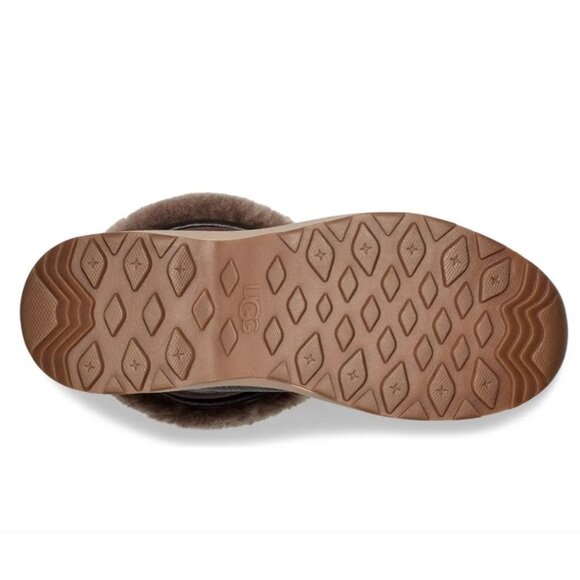 UGG Adirondack III Women's Boot - Picture 7 of 8